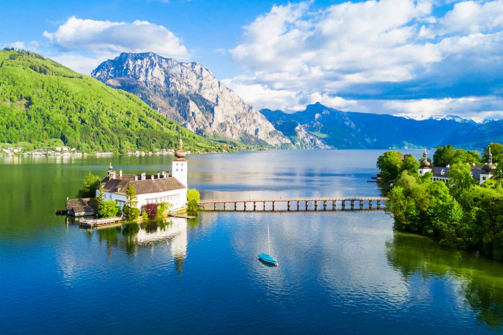 Gmunden a Traunsee – historické město u krásného jezera