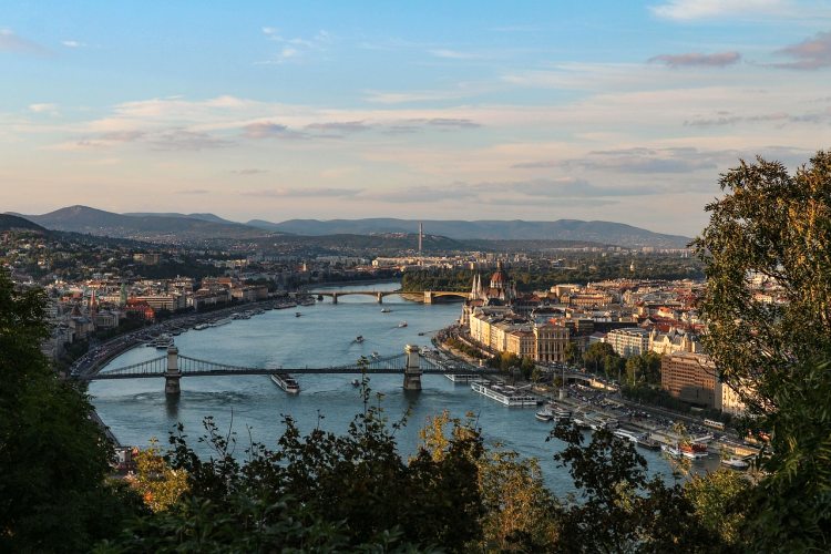 Budapešť