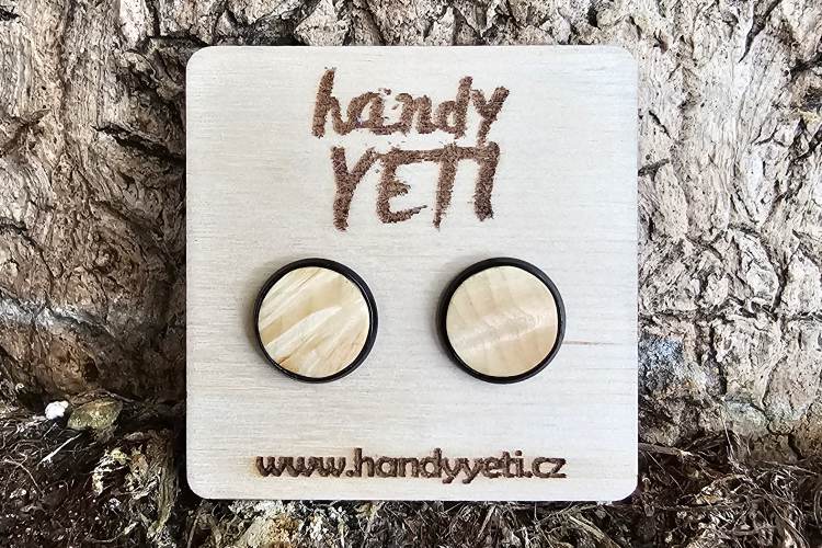 Dřevěné náušnice pecky za dřeva burlu jírovce