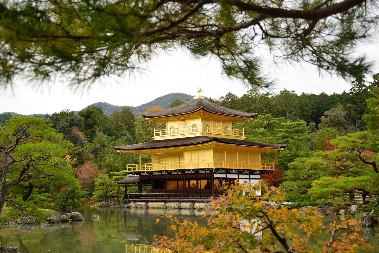 Chrám Kinkaku-ji, Japonsko