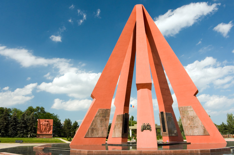 vojenský památník v Kišiněvu